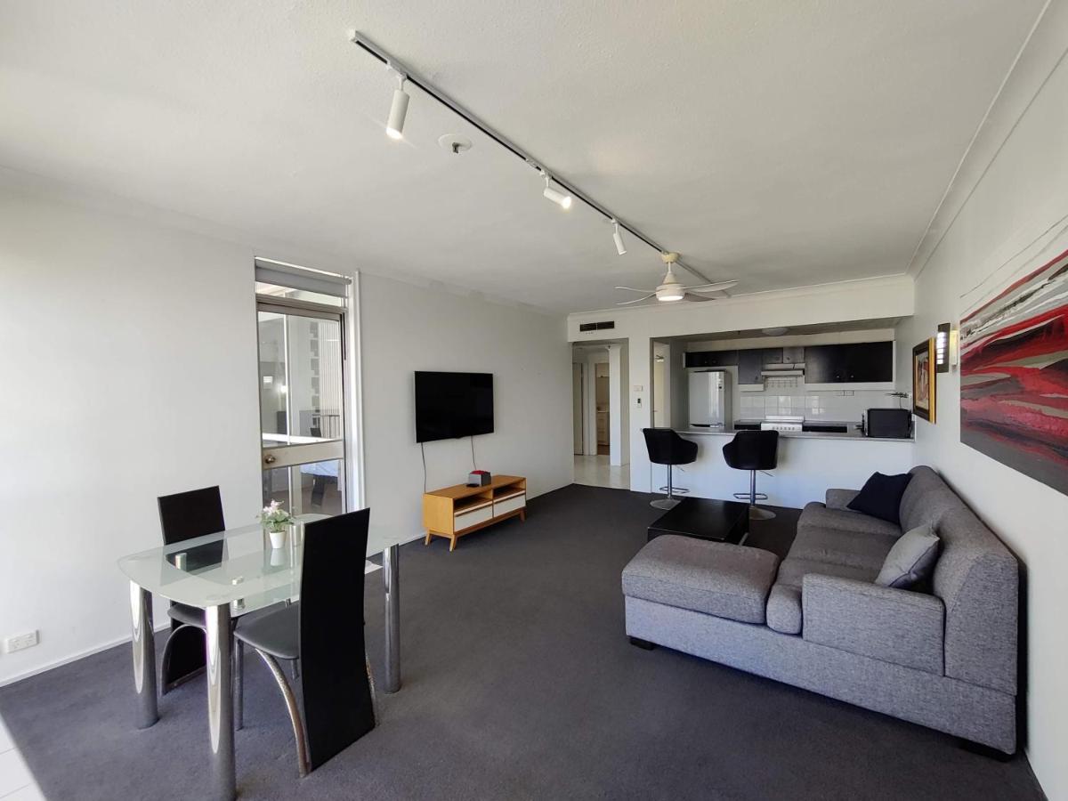 Golden Gate Apartment Gold Coast