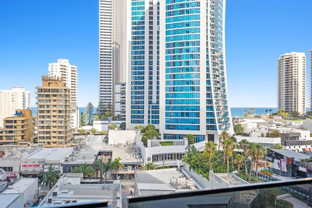 Circle On Cavill Amazing Getaway * Gold Coast