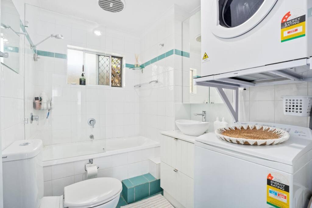 Alfred Street - Hosted By Burleigh Letting * Gold Coast