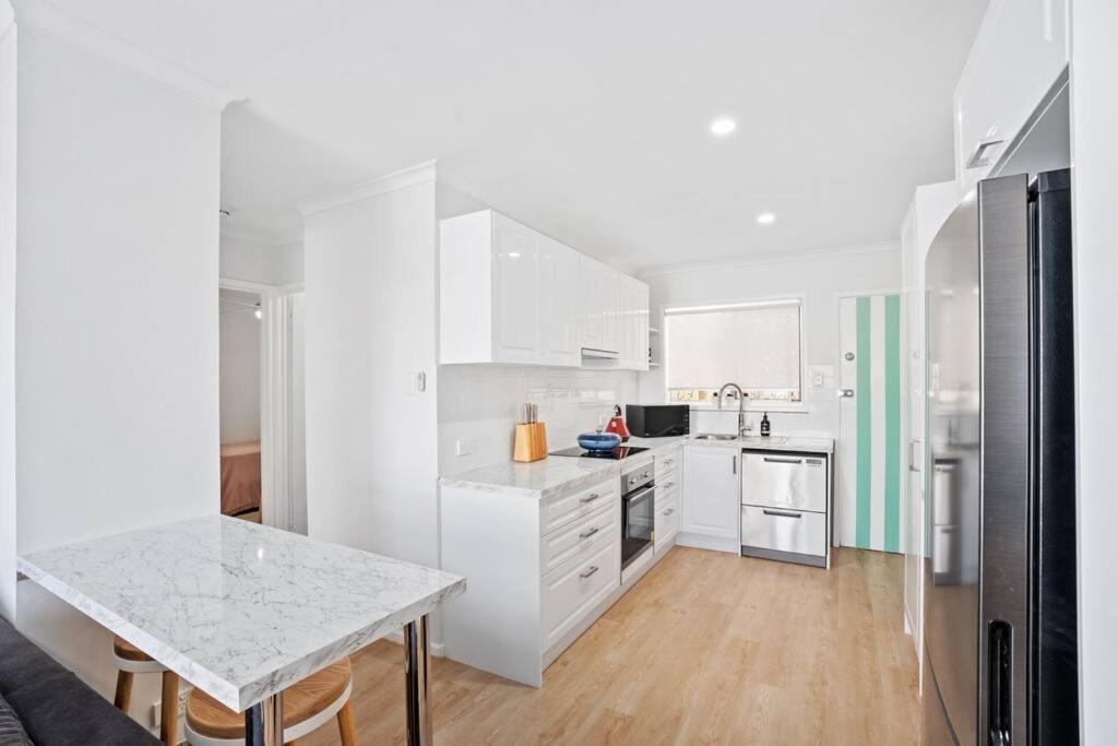Alfred Street - Hosted By Burleigh Letting Apartment