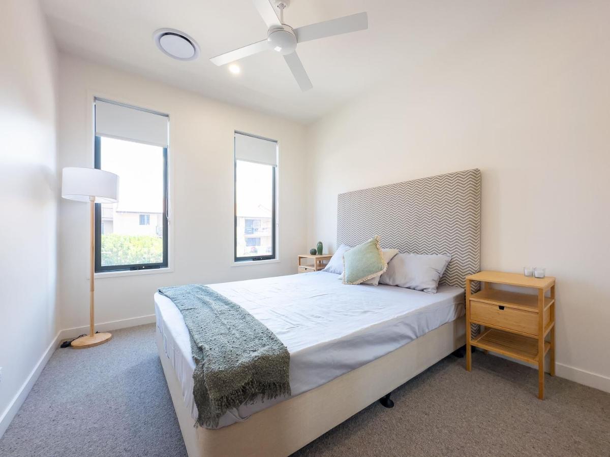 Unique Kirra Townhouse Villa Gold Coast