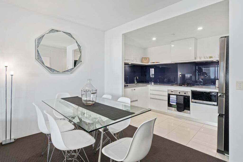 Circle On Cavill Amazing Getaway Gold Coast