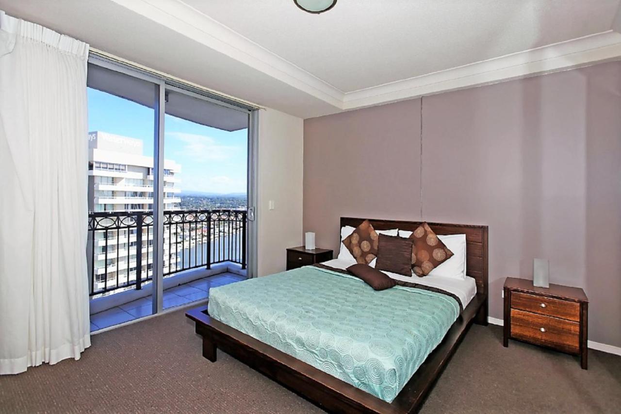 Apartment The Towers Of Chevron Renaissance - Holidays