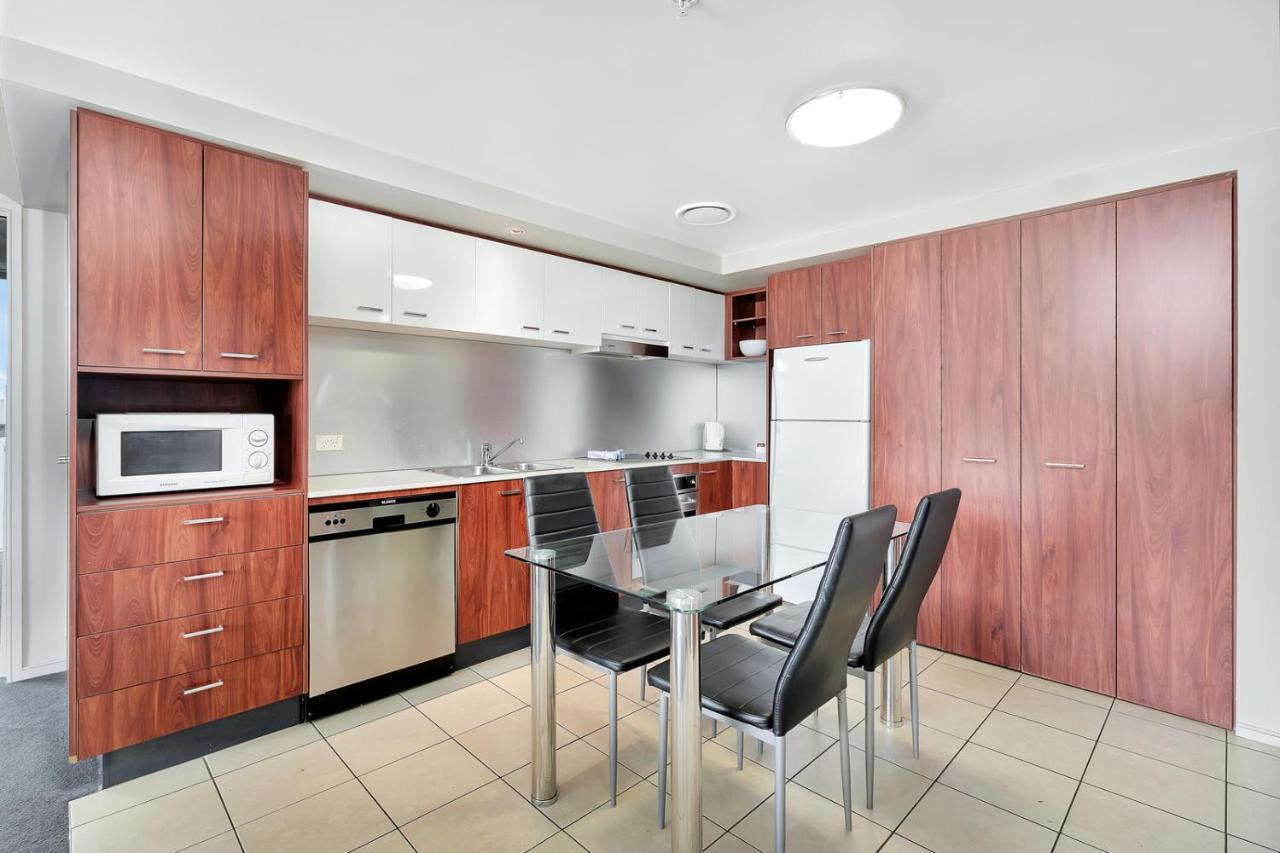 Apartment The Towers Of Chevron Renaissance - Holidays Gold Coast