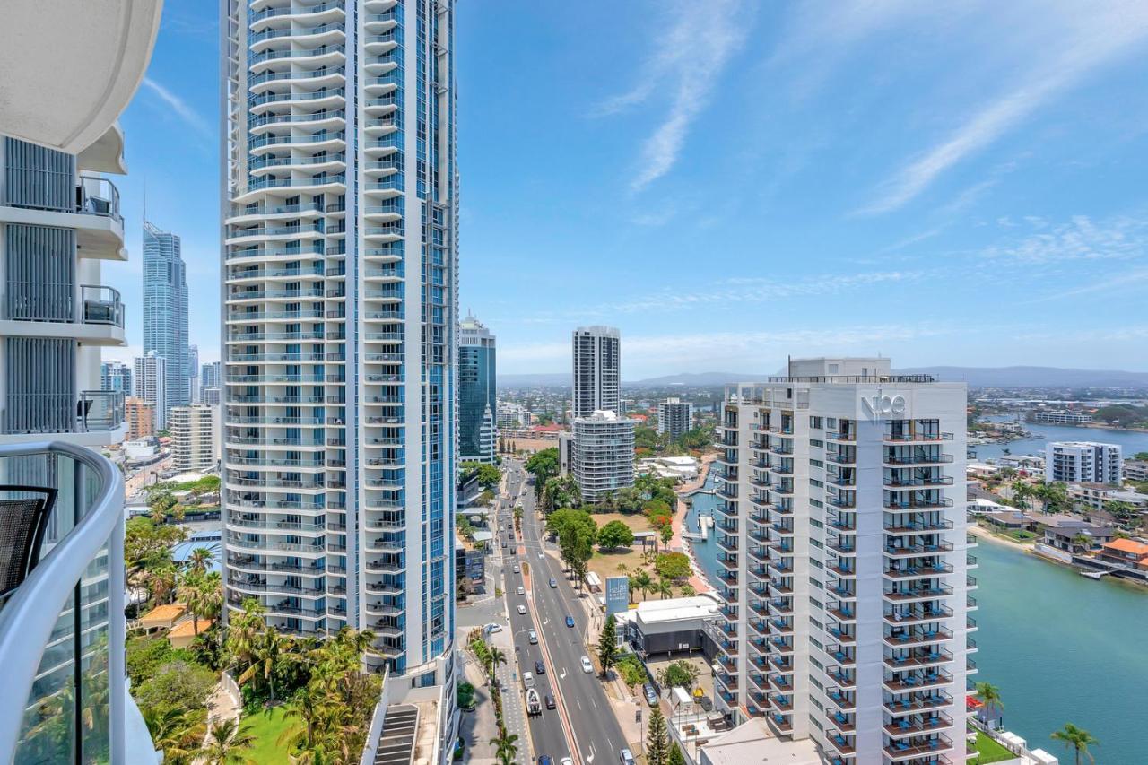 The Towers Of Chevron Renaissance - Holidays Apartment