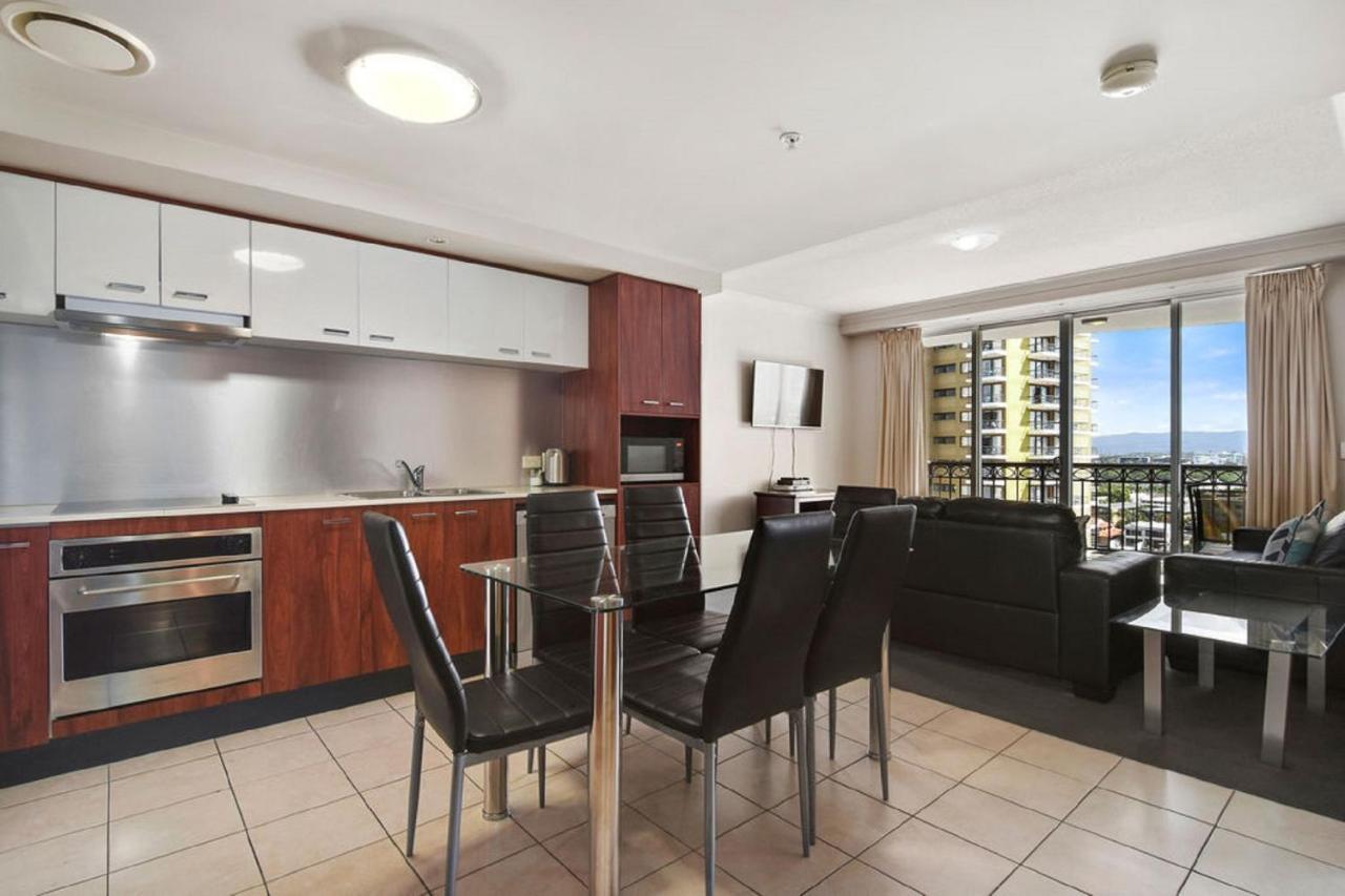 The Towers Of Chevron Renaissance - Holidays Apartment *