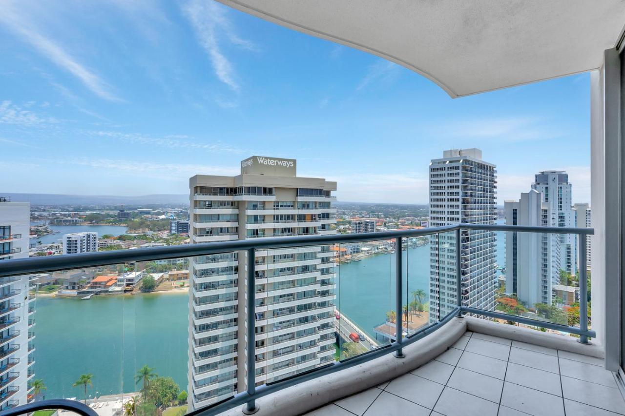 The Towers Of Chevron Renaissance - Holidays Apartment