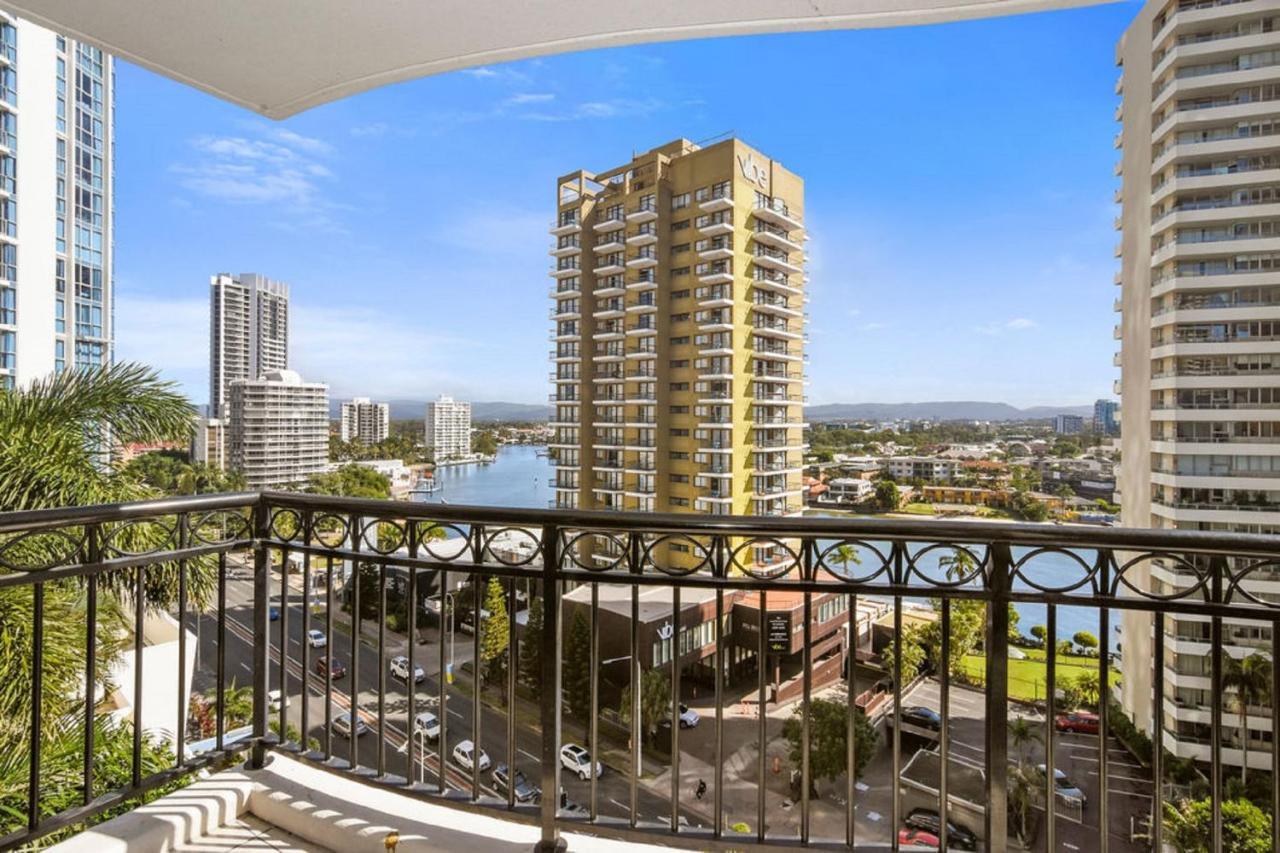 The Towers Of Chevron Renaissance - Holidays Gold Coast