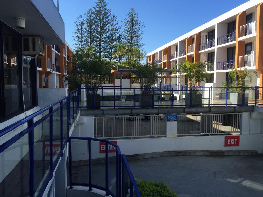 Club Surfers Aparthotel Gold Coast