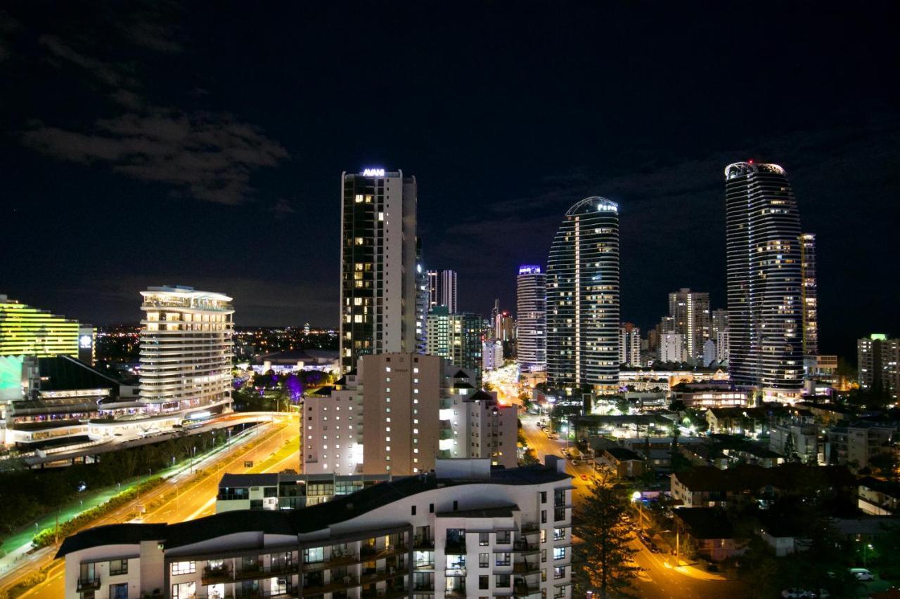 Sea Views Broadbeach *