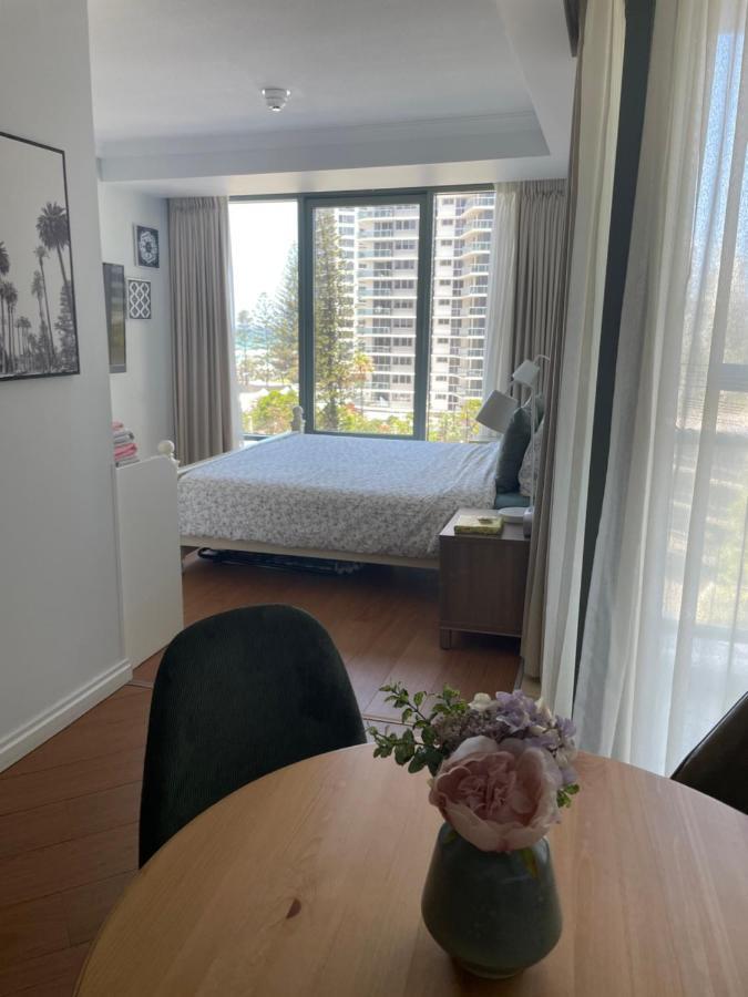 Apartment Lovely Ocean Viewed Studio Next To The Beach