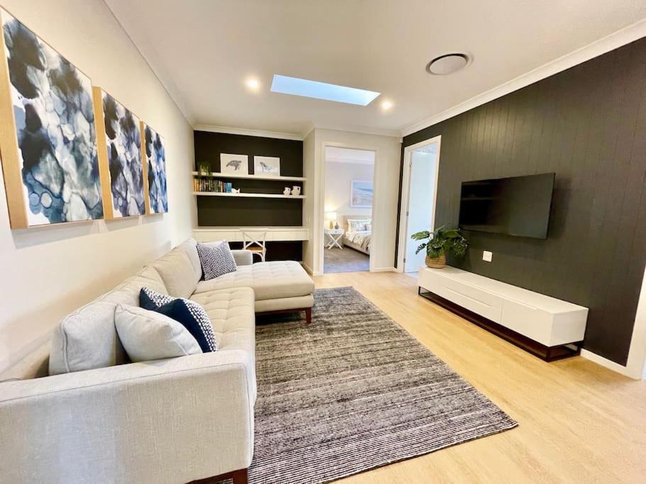 Holiday home Capri Waterfront 5br Waterfront Heated Pool