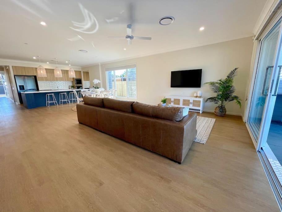 Holiday home Capri Waterfront 5br Waterfront Heated Pool Gold Coast