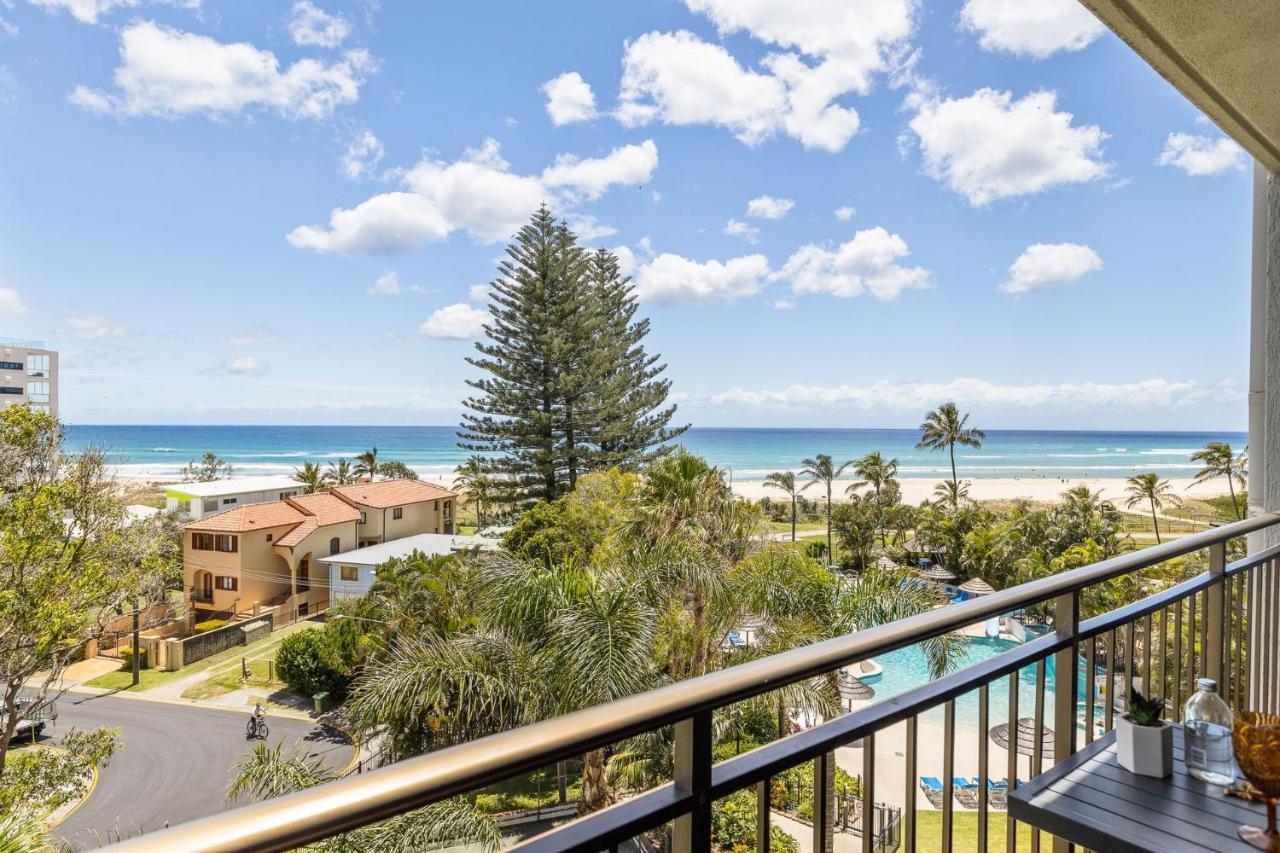 Ocean Breeze At Palm Apartment