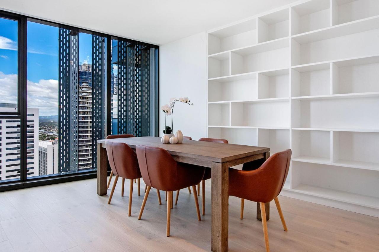 Signature Broadbeach Ocean Views - Coasthm *