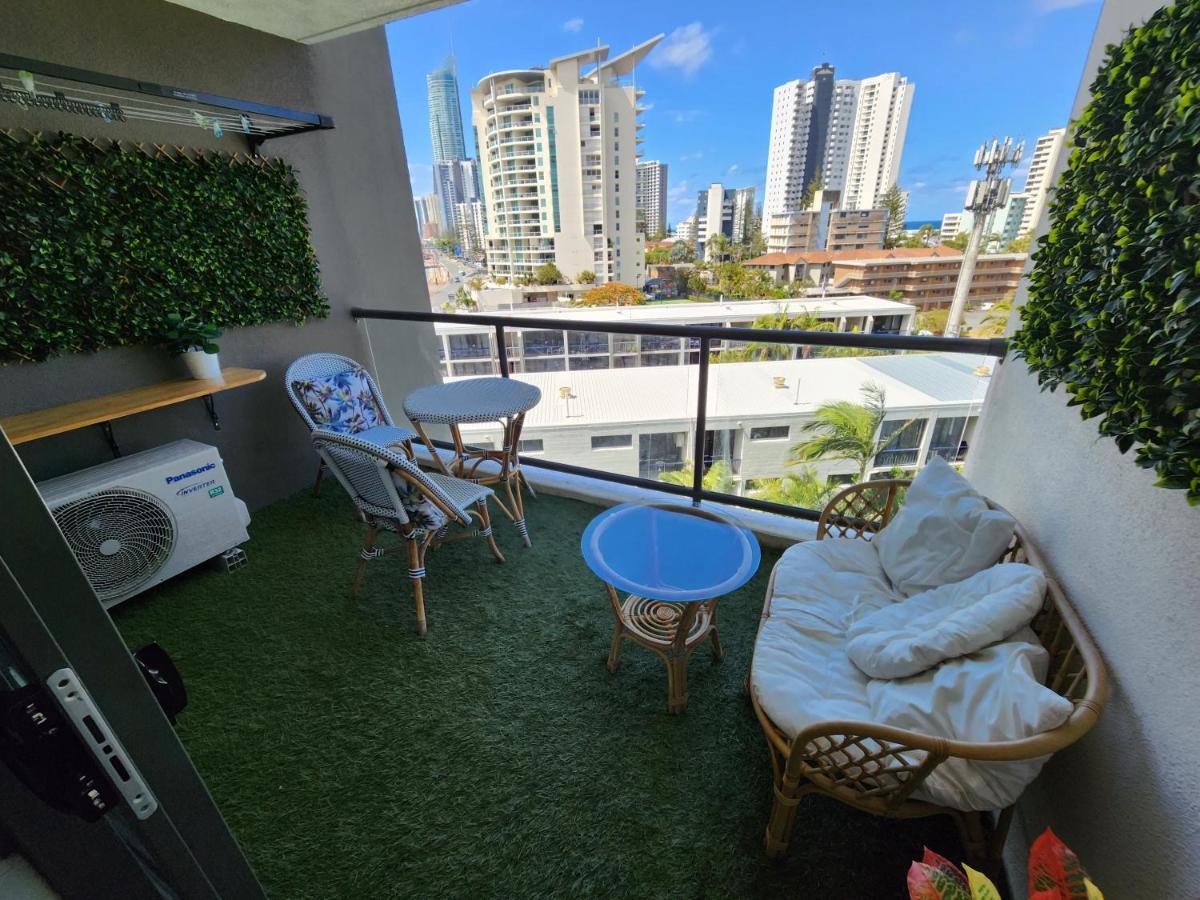 Stylish Apartment, Resort, With View, Pool, , Sauna Gold Coast