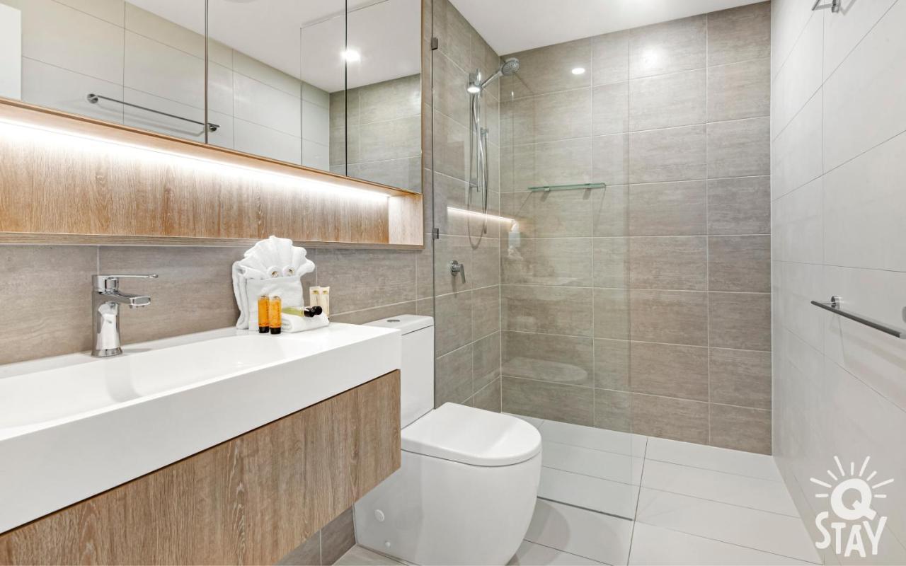 2 Bedroom 1 Bathroom Private At Casino - Paid Parking Only