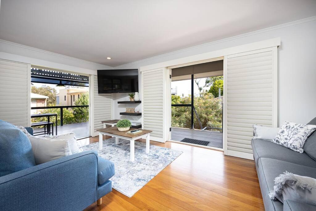 Beachside Cheerful 5 Bedroom * Gold Coast