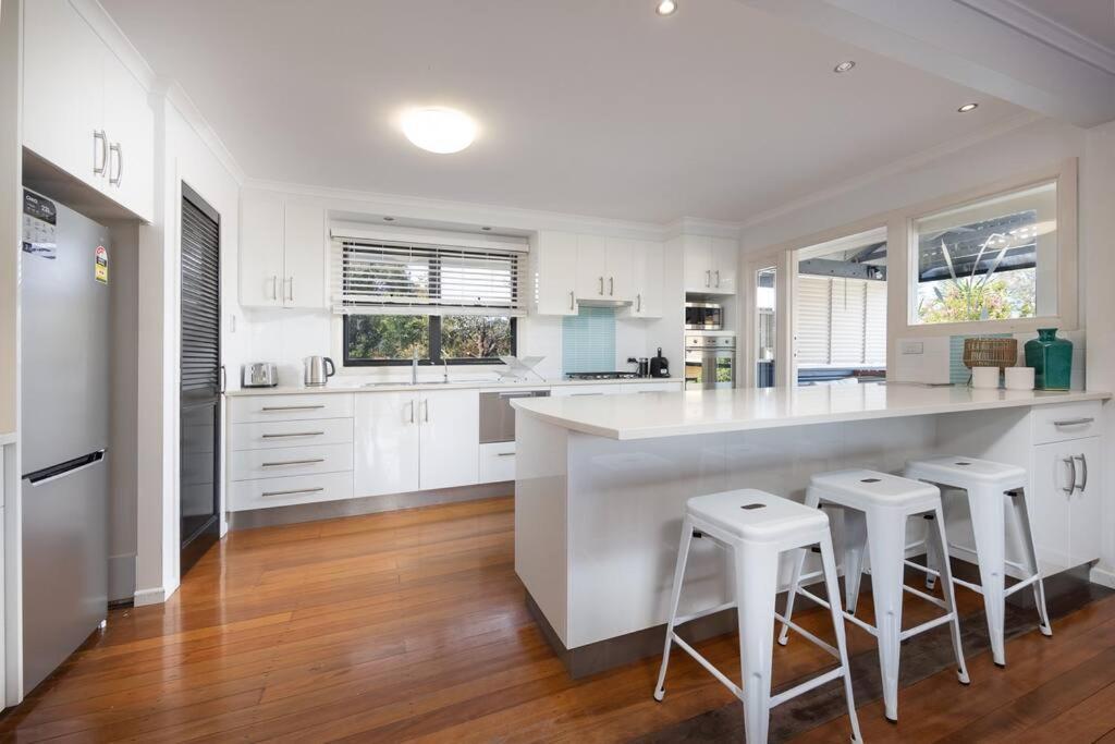 Beachside Cheerful 5 Bedroom Gold Coast