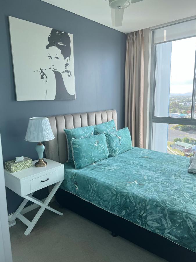Stunning View Close To Everything * Gold Coast