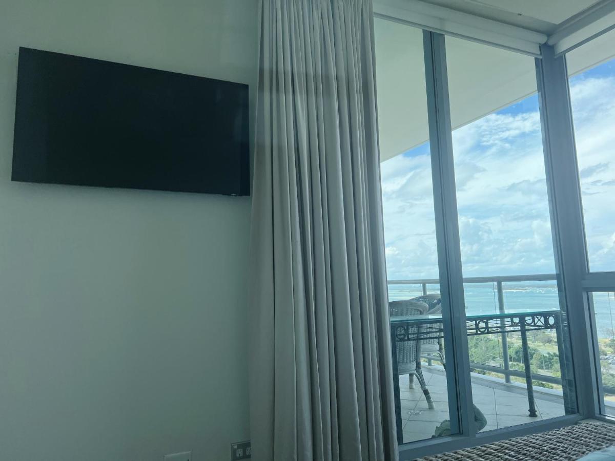 Stunning View Close To Everything * Gold Coast