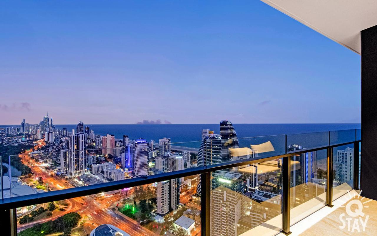 2 Bedroom 1 Bathroom Private At Casino - Paid Parking Only *