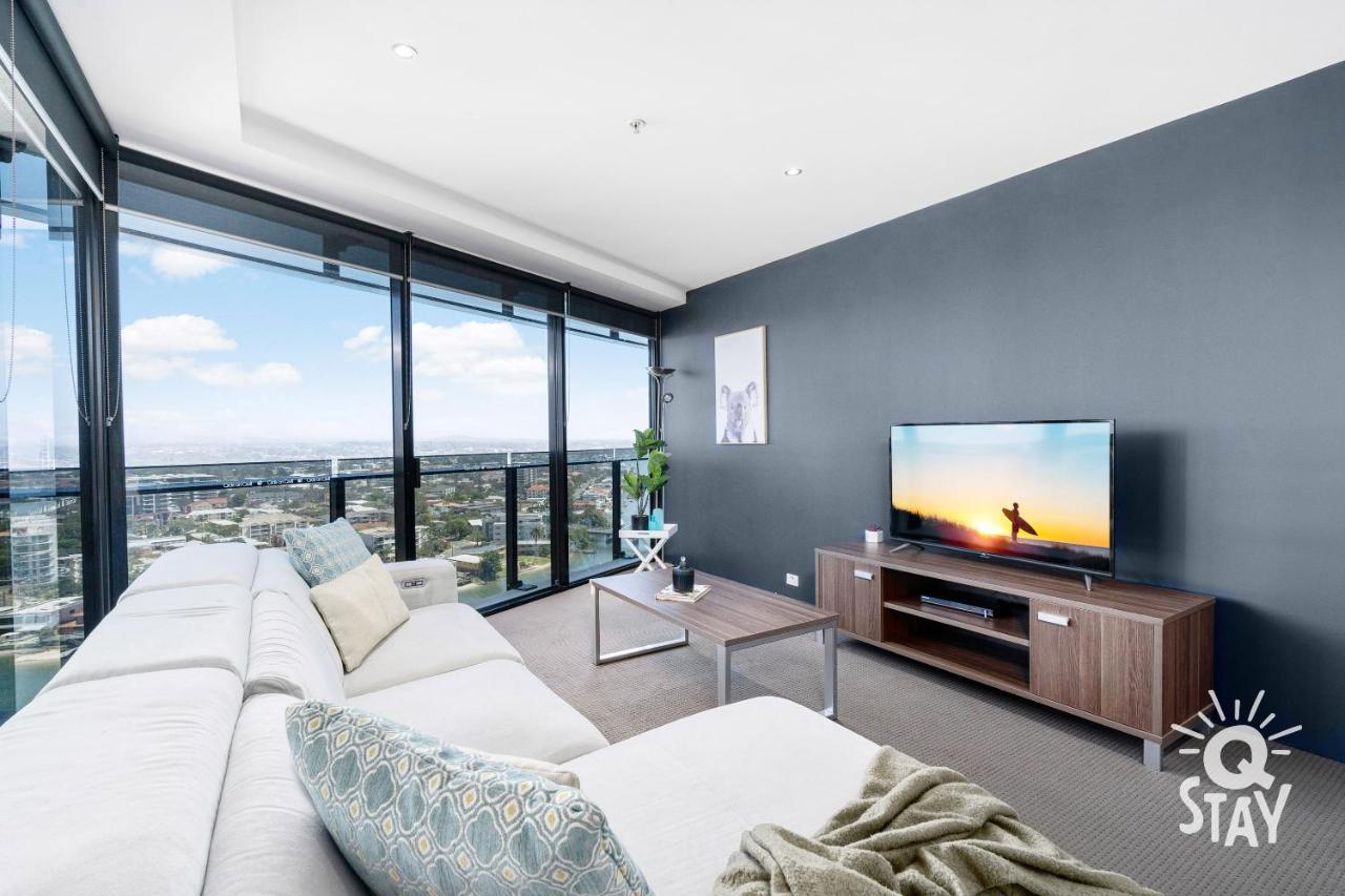 Kids Free In Hinterland View 1 Bedroom Spa At Circle On Cavill - Q