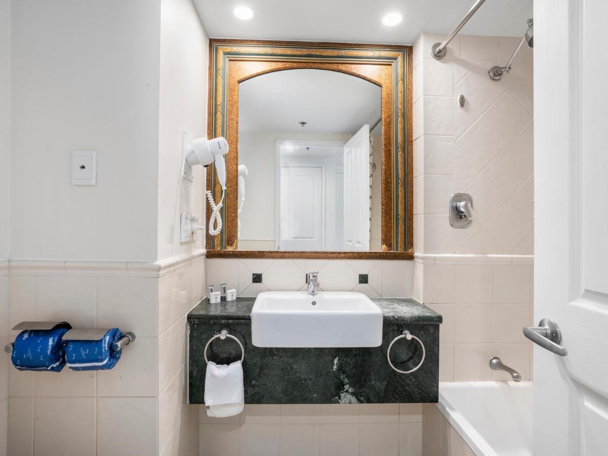 Legends - Hosted By Coastal Letting * Gold Coast