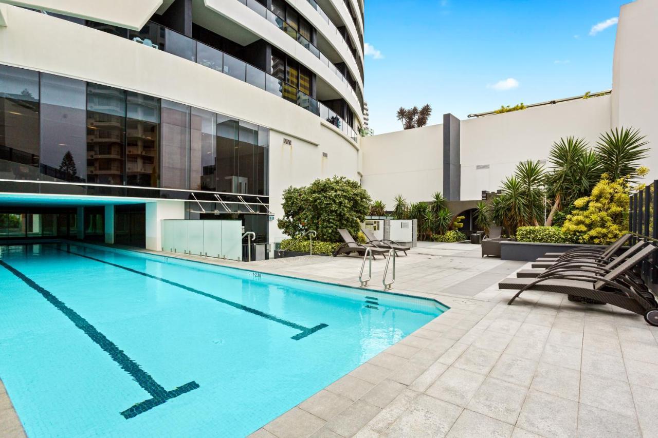 Tower 1 Oracle 16th Floor Stunning Views Gold Coast