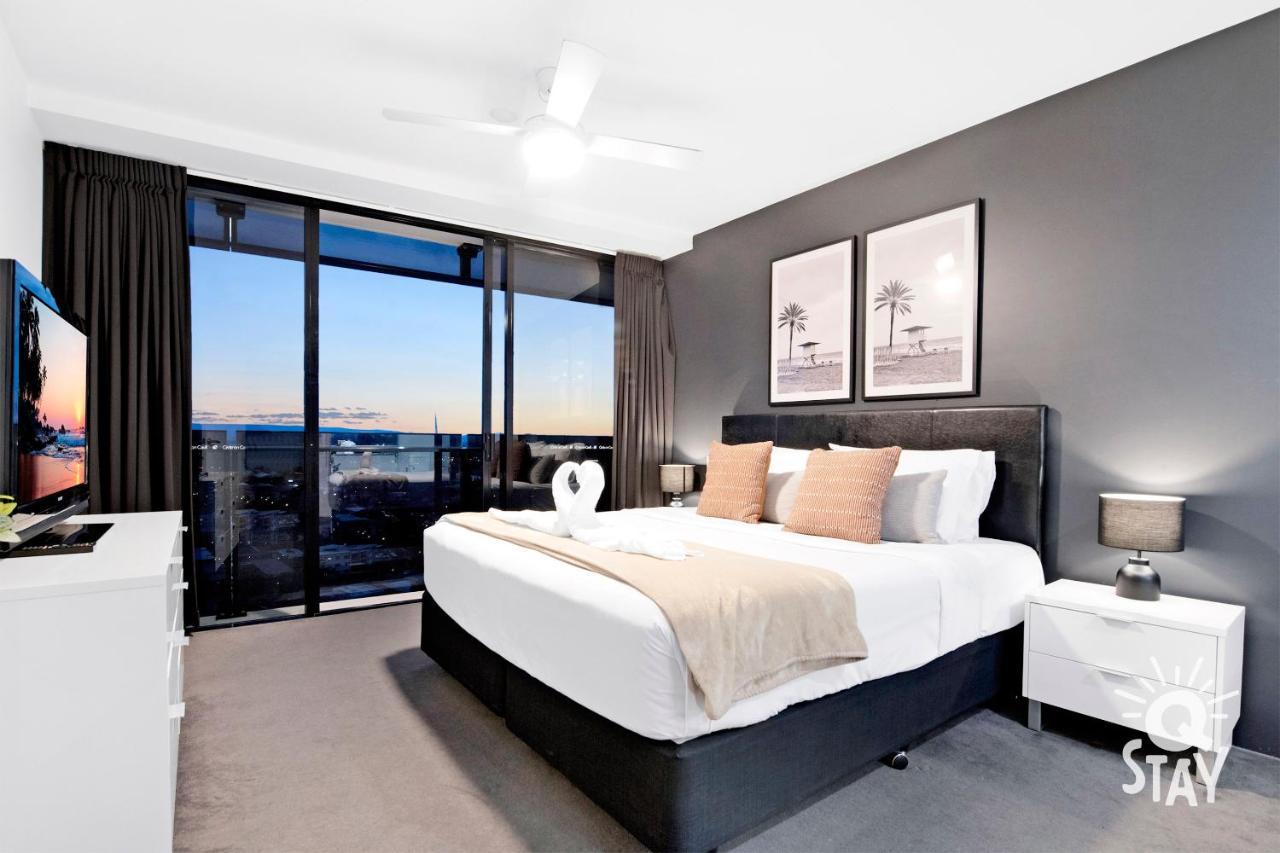 Kids Free In Hinterland View 1 Bedroom Spa At Circle On Cavill - Q *