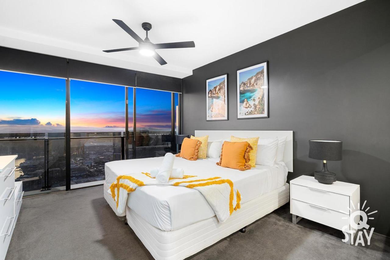 Apartment Kids Free In Hinterland View 1 Bedroom Spa At Circle On Cavill - Q Gold Coast