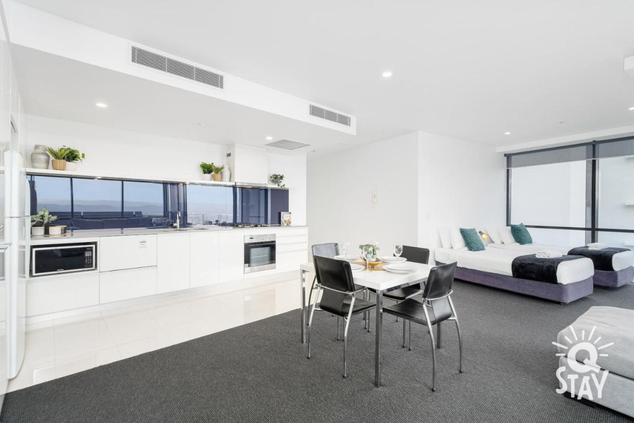 Kids Free In Hinterland View 1 Bedroom Spa At Circle On Cavill - Q *