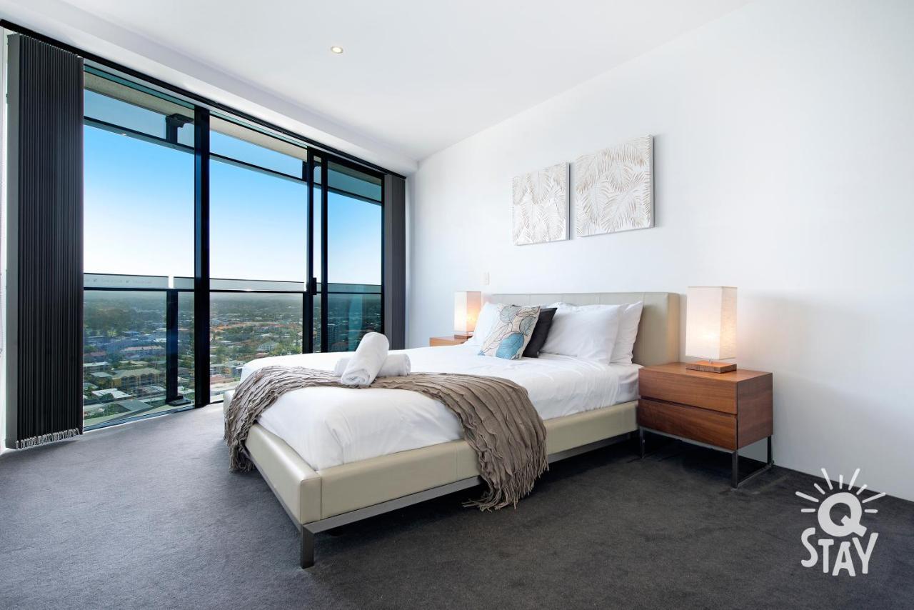 Apartment Kids Free In Hinterland View 1 Bedroom Spa At Circle On Cavill - Q *