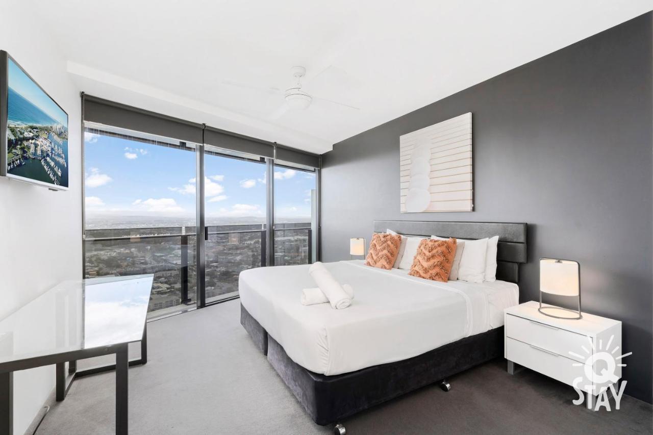 Apartment Kids Free In Hinterland View 1 Bedroom Spa At Circle On Cavill - Q