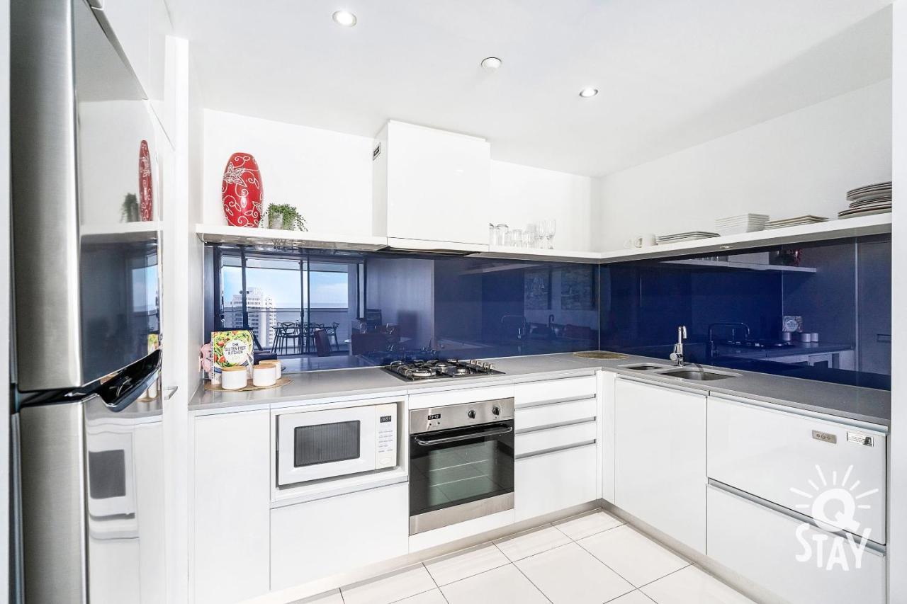 Circle On Cavill 2 Bedroom 1 Bathroom Ocean View — Q Gold Coast