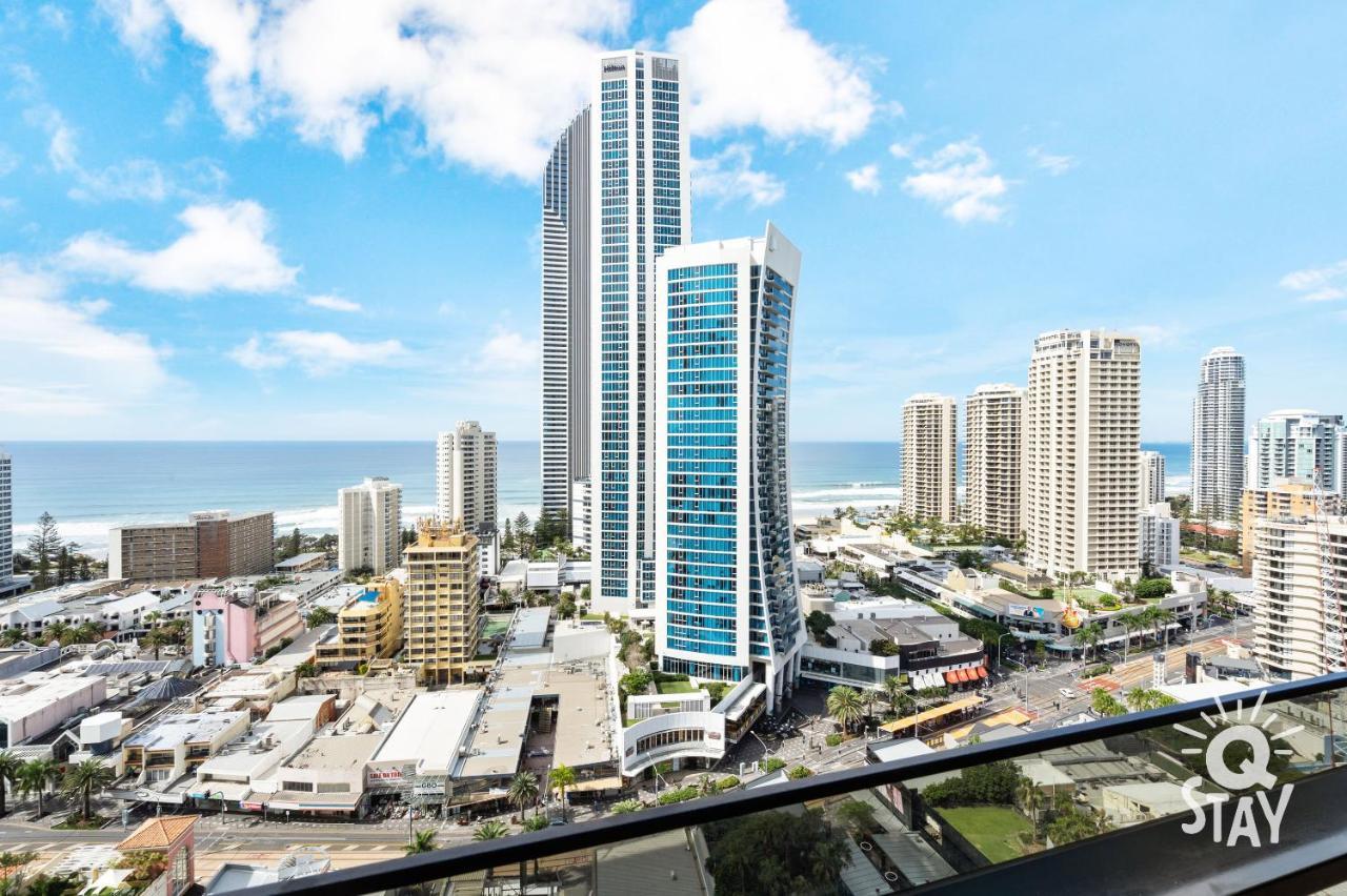 Apartment Circle On Cavill 2 Bedroom 1 Bathroom Ocean View — Q *