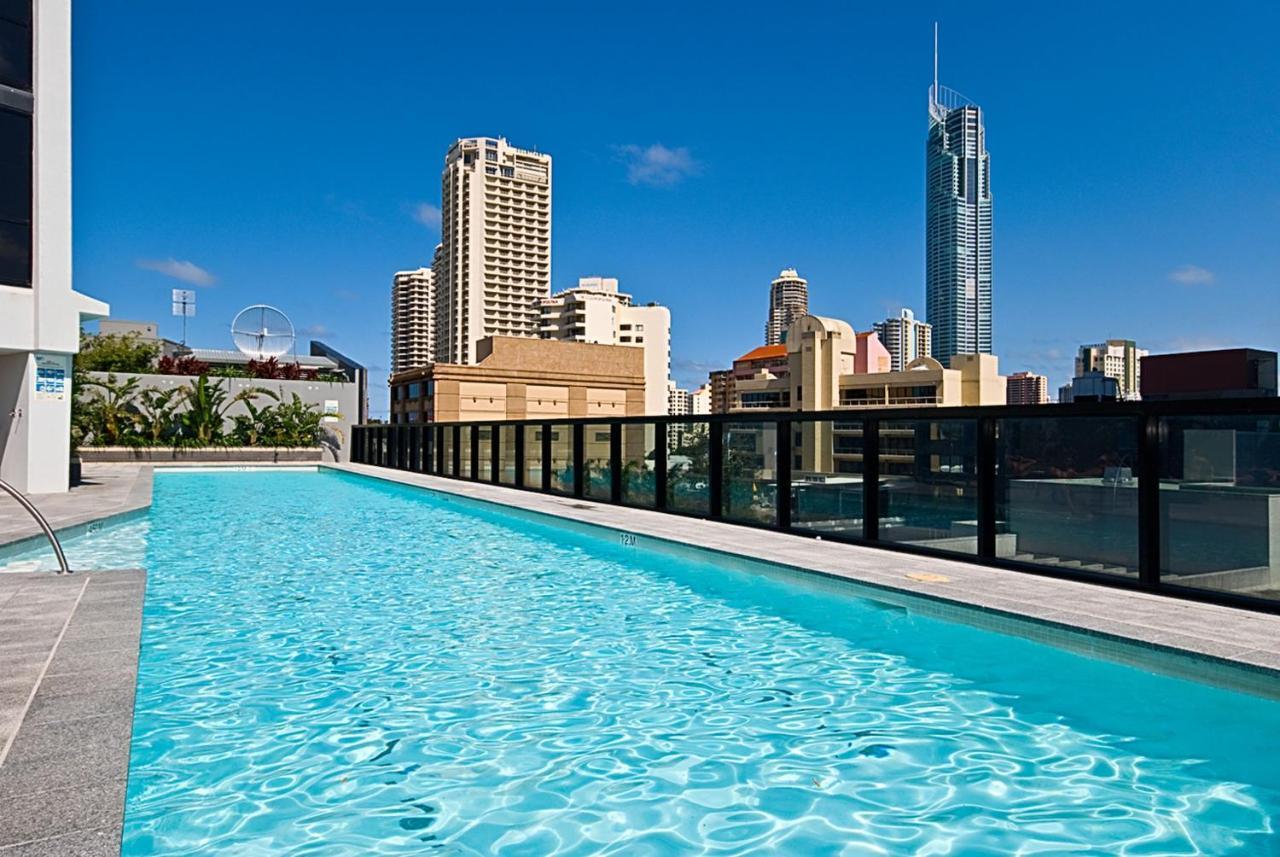 Circle On Cavill 2 Bedroom 1 Bathroom Ocean View — Q * Gold Coast