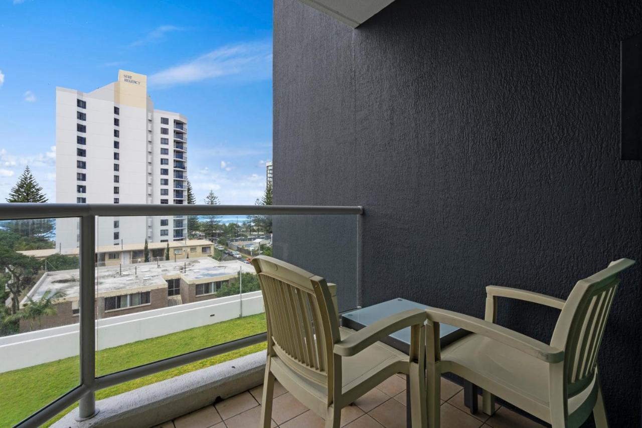 Apartment Interconnecting 2 Bedroom Unit At Legends — Q Gold Coast