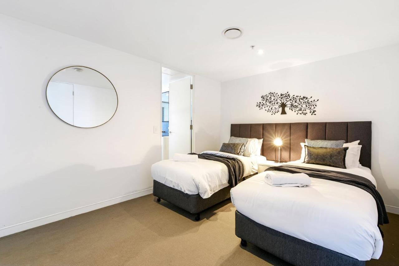 Oracle Broadbeach Wonderful Modern 2 Bed 1 Bath - Coasthm Apartment