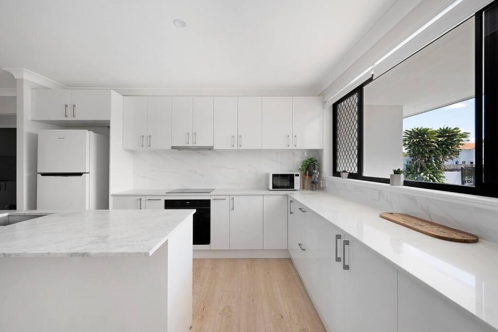 4br Waterfront Vacation In Broadbeach Waters Casa de férias *