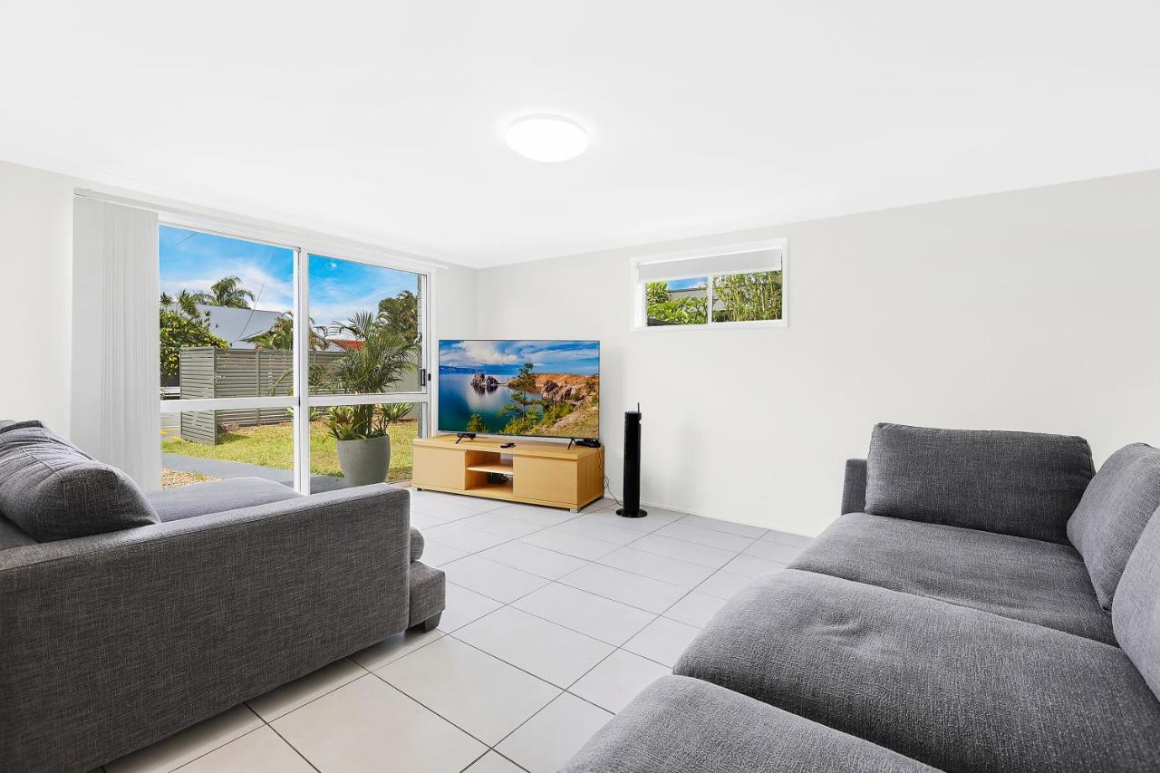 Holiday home Ultimate Burleigh Beach House Family Retreat! - 5 Bedrooms Gold Coast