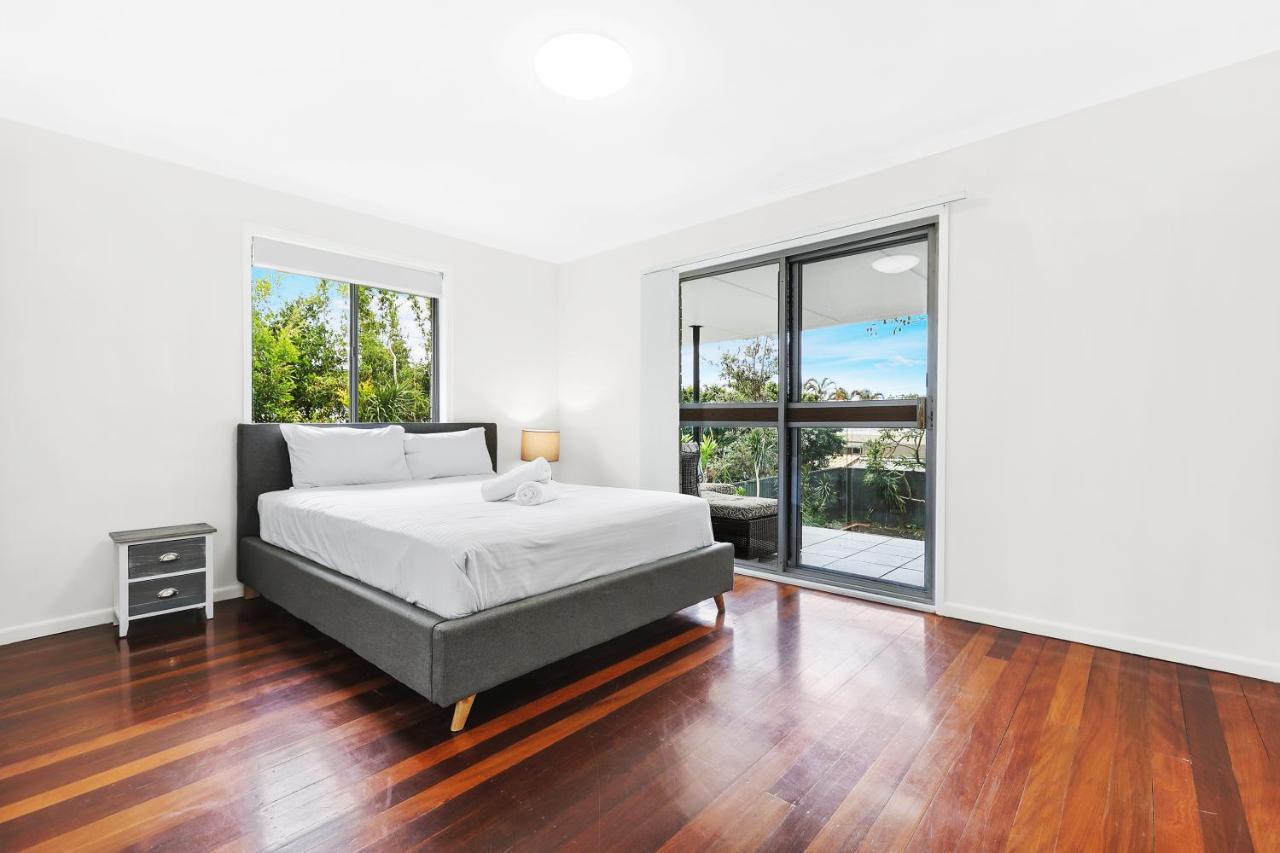 Holiday home Ultimate Burleigh Beach House Family Retreat! - 5 Bedrooms Gold Coast
