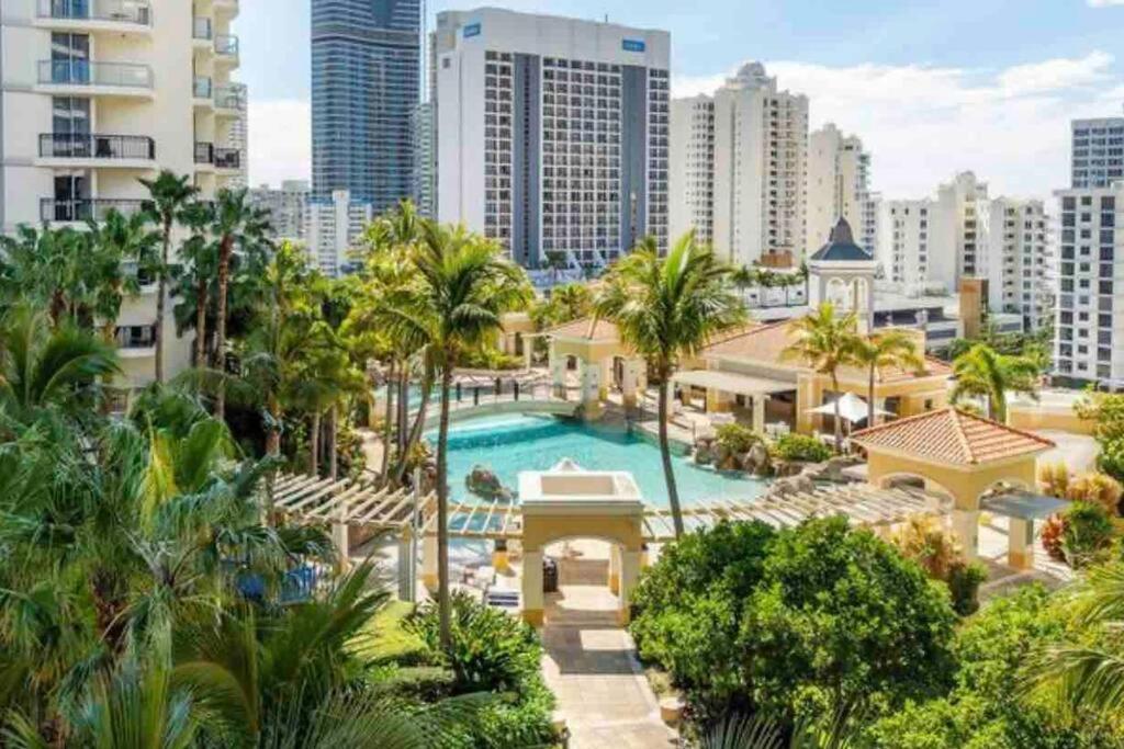 2 Bedroom View In Surfers Paradise! Free Parking & Wifi Gold Coast