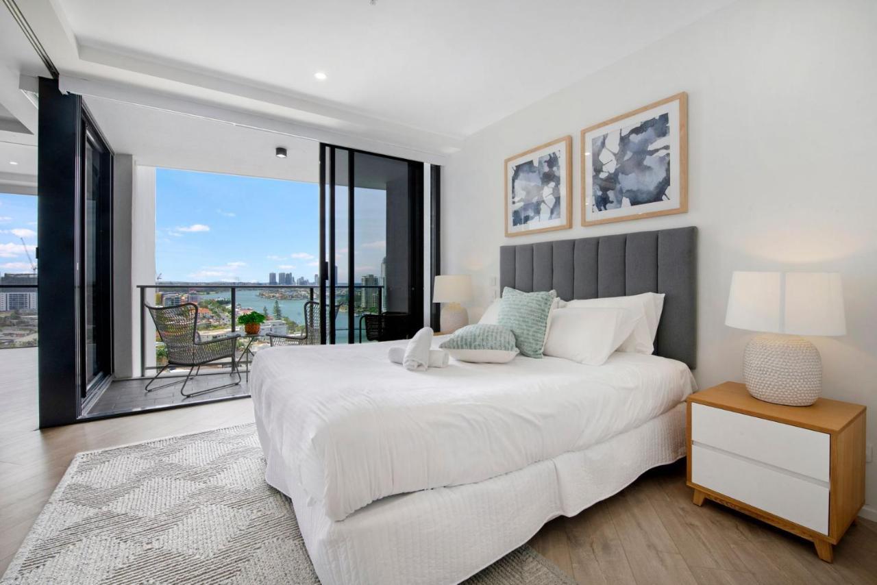 Avalon Deluxe 2 Bedroom With Bath Apartment Gold Coast