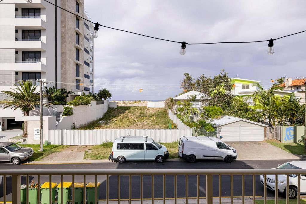 Chic Beachside Getaway 2br 2bath Fully Equipped Apartment *