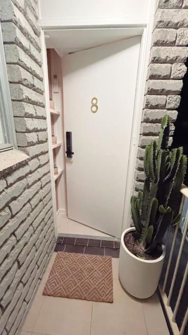 Apartment Chic Beachside Getaway 2br 2bath Fully Equipped *