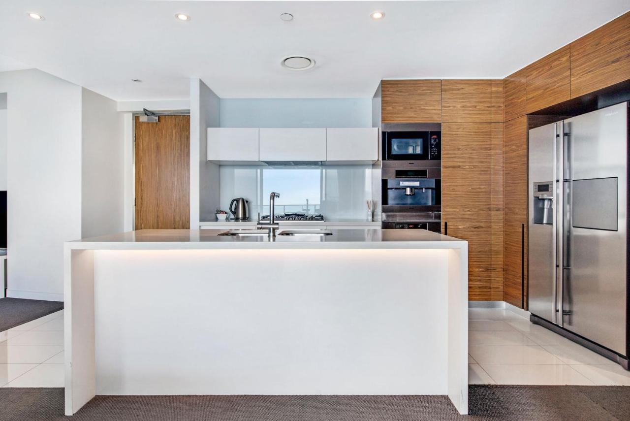 Apartment Oracle Broadbeach Wonderful Modern 2 Bed 1 Bath - Coasthm *