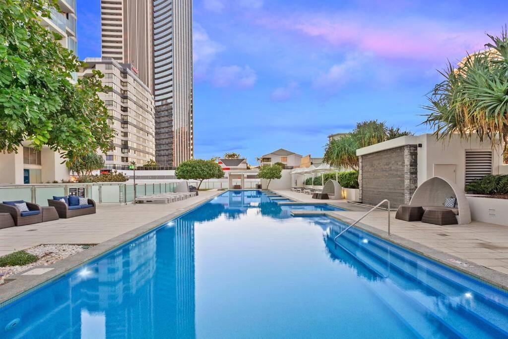 Apartment Spectacular 19th Floor In Heart Of Surfers Paradise