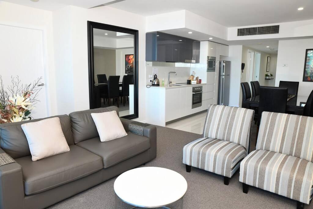 Apartment Spectacular 19th Floor In Heart Of Surfers Paradise Gold Coast