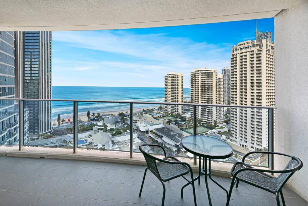Spectacular 19th Floor In Heart Of Surfers Paradise Gold Coast